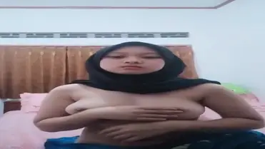Bokep Indo Jilbab Hitam Cantik Colmek Mendesah