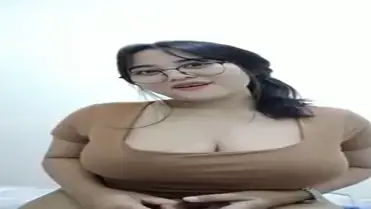 Bokep Live Remes Cewek Tobrut Dari Luar Baju Acha
